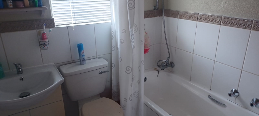 2 Bedroom Property for Sale in Kensington Gauteng