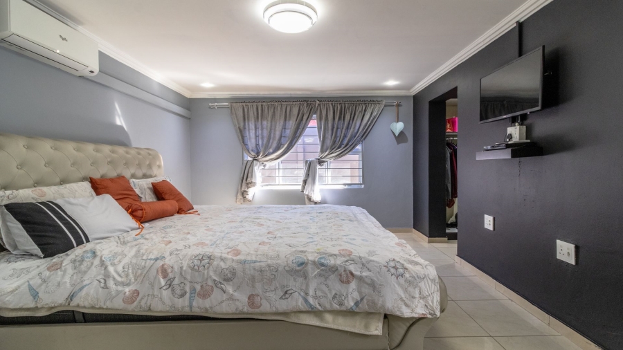 4 Bedroom Property for Sale in Lenasia Ext 5 Gauteng