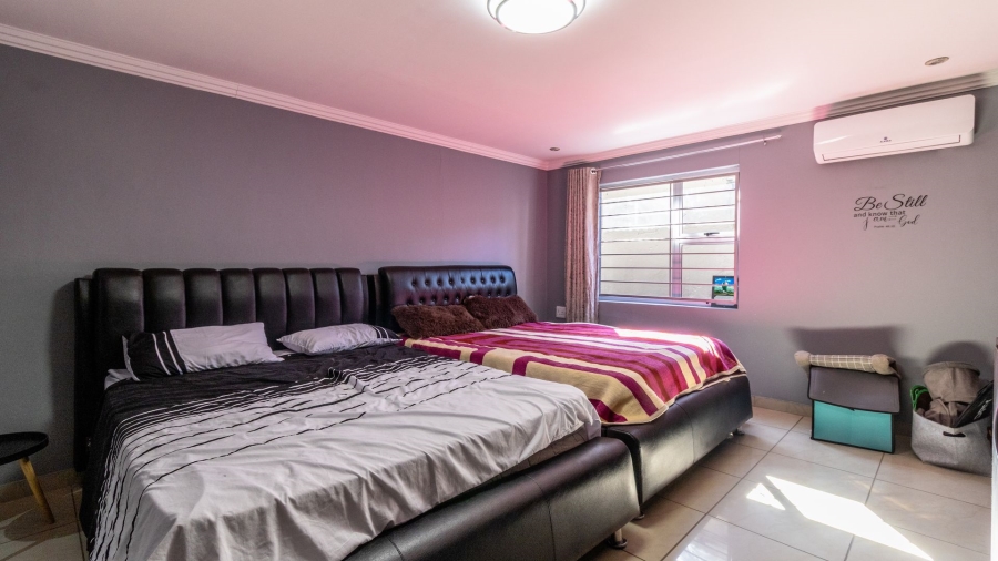 4 Bedroom Property for Sale in Lenasia Ext 5 Gauteng