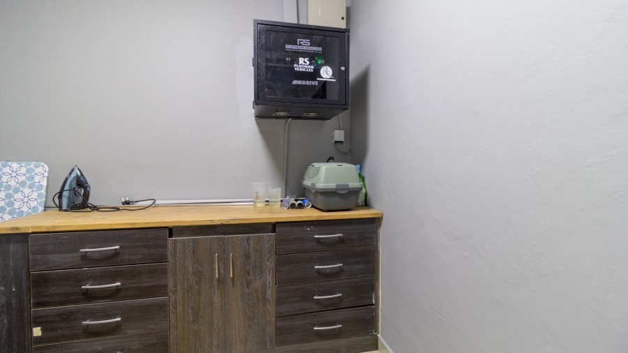 4 Bedroom Property for Sale in Lenasia Ext 5 Gauteng