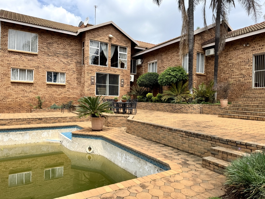 4 Bedroom Property for Sale in Moreleta Park Gauteng