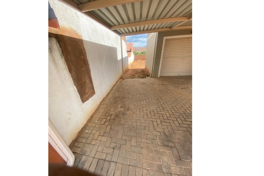 3 Bedroom Property for Sale in Glenway Estate Gauteng