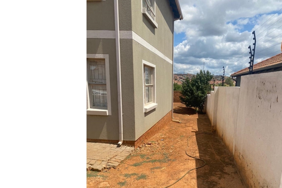 3 Bedroom Property for Sale in Glenway Estate Gauteng