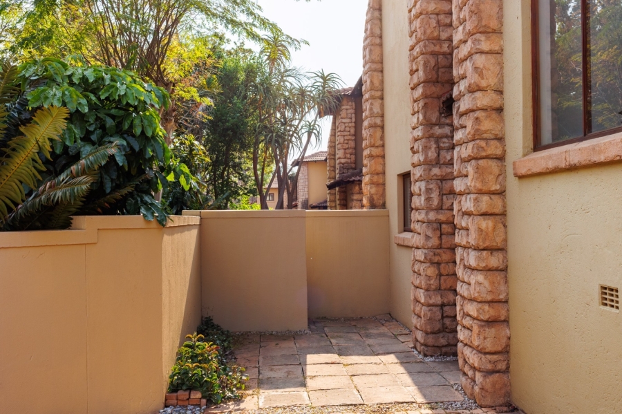 3 Bedroom Property for Sale in Faerie Glen Gauteng