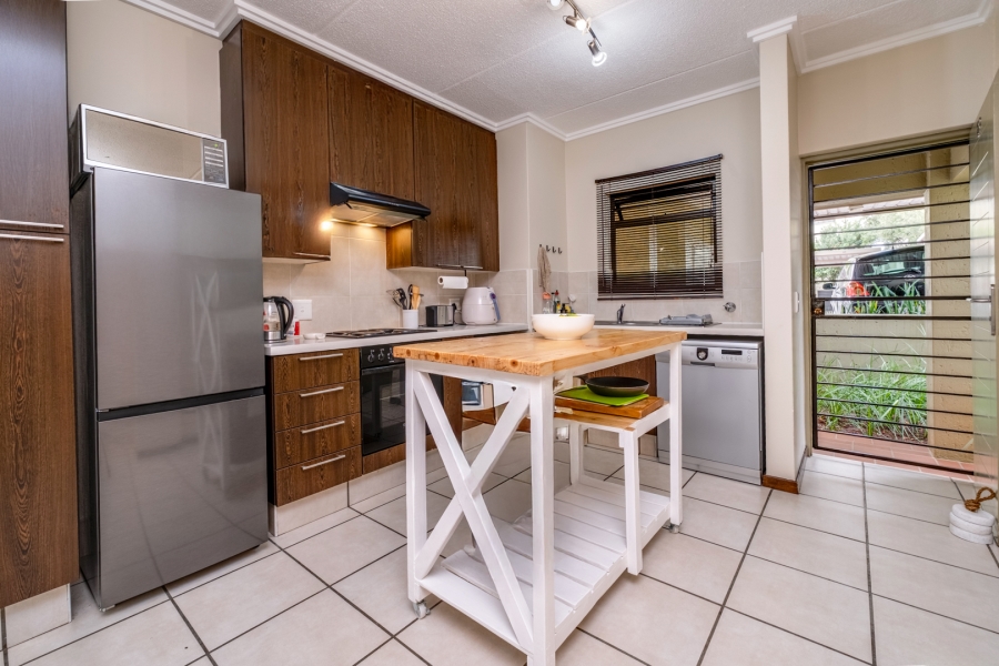 2 Bedroom Property for Sale in Bryanston Gauteng