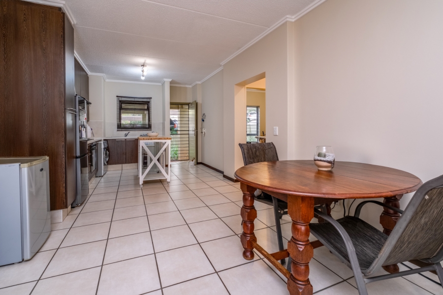 2 Bedroom Property for Sale in Bryanston Gauteng
