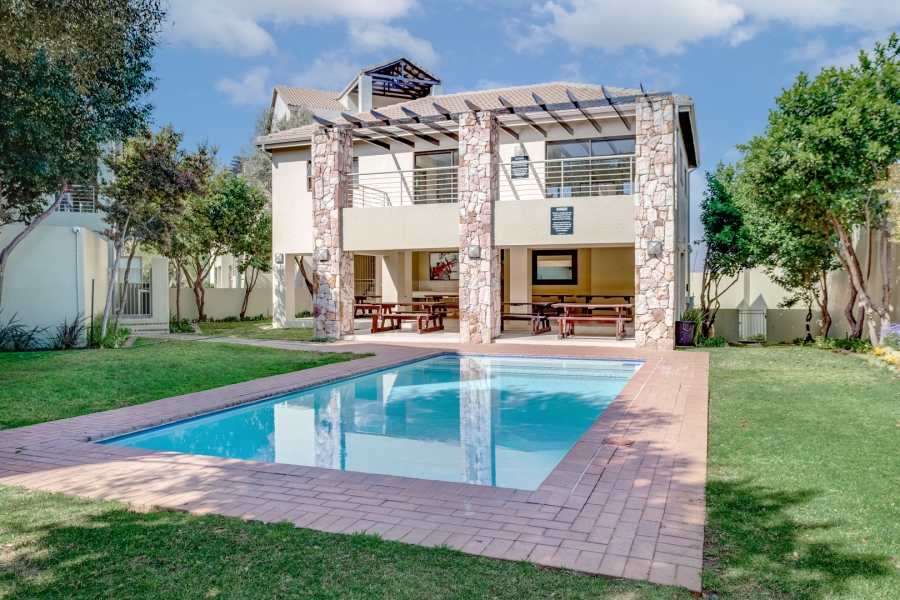 2 Bedroom Property for Sale in Bryanston Gauteng