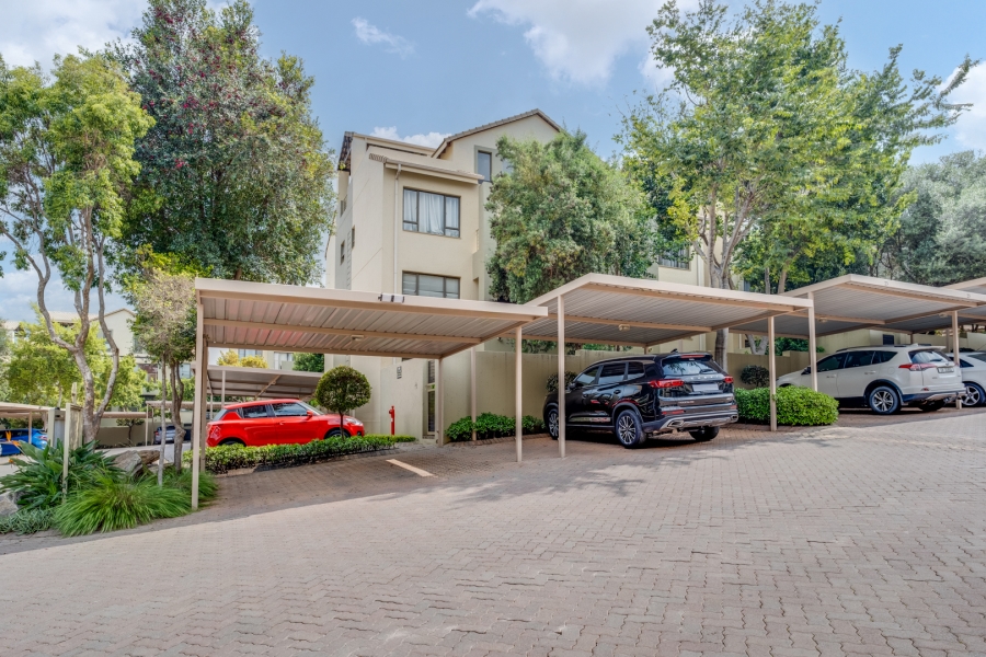 2 Bedroom Property for Sale in Bryanston Gauteng