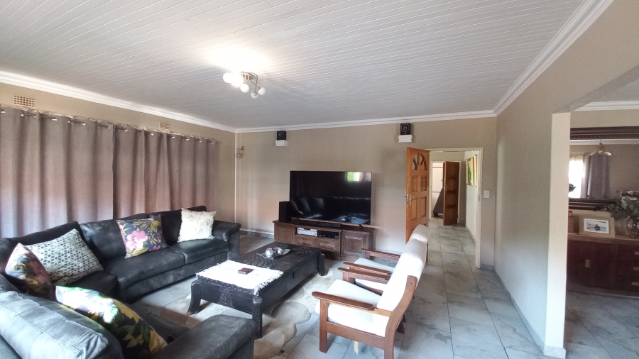 4 Bedroom Property for Sale in Sunward Park Gauteng