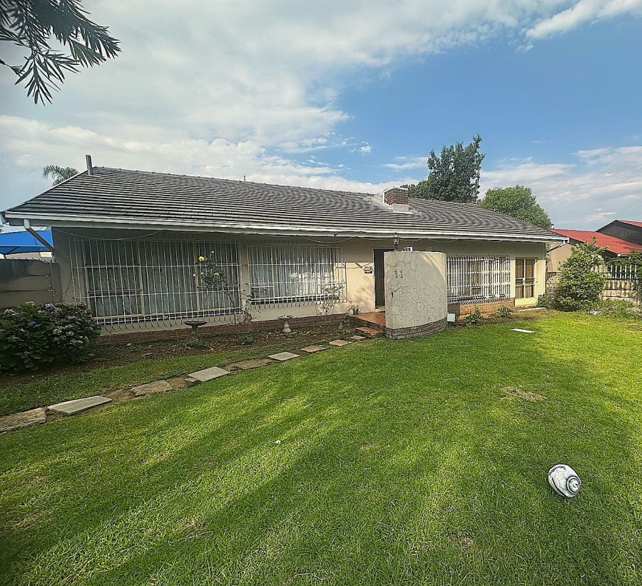 To Let 3 Bedroom Property for Rent in Edleen Gauteng
