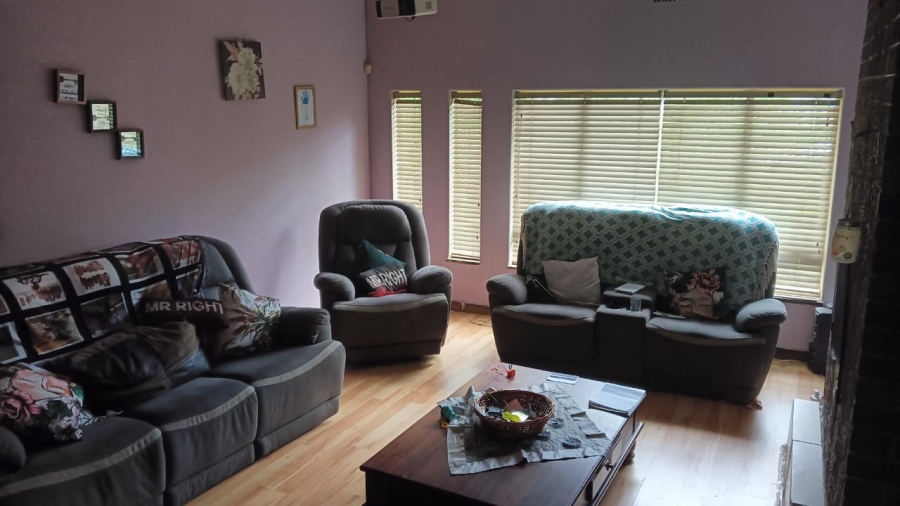 To Let 3 Bedroom Property for Rent in Edleen Gauteng