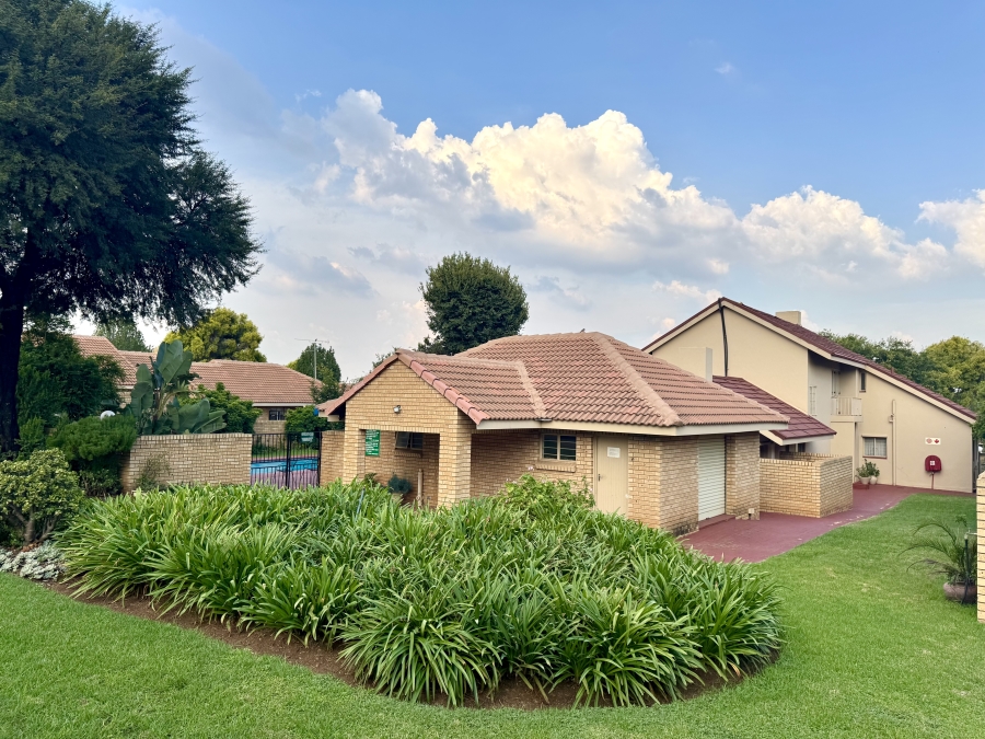 2 Bedroom Property for Sale in Equestria Gauteng