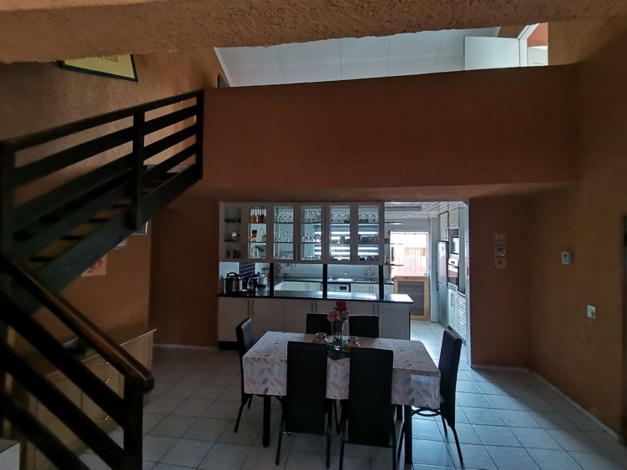 5 Bedroom Property for Sale in Ormonde Gauteng