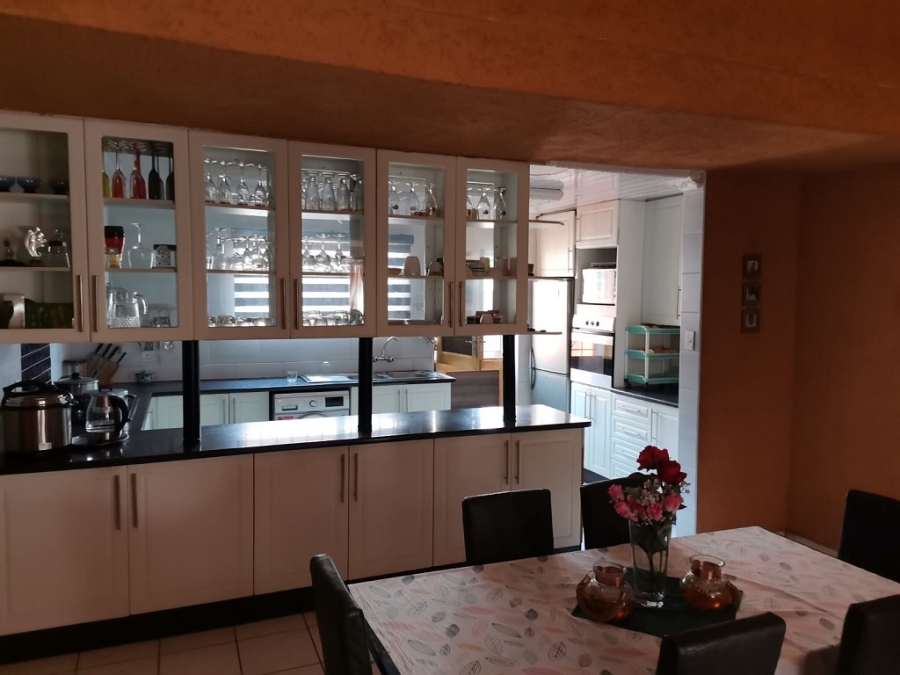 5 Bedroom Property for Sale in Ormonde Gauteng