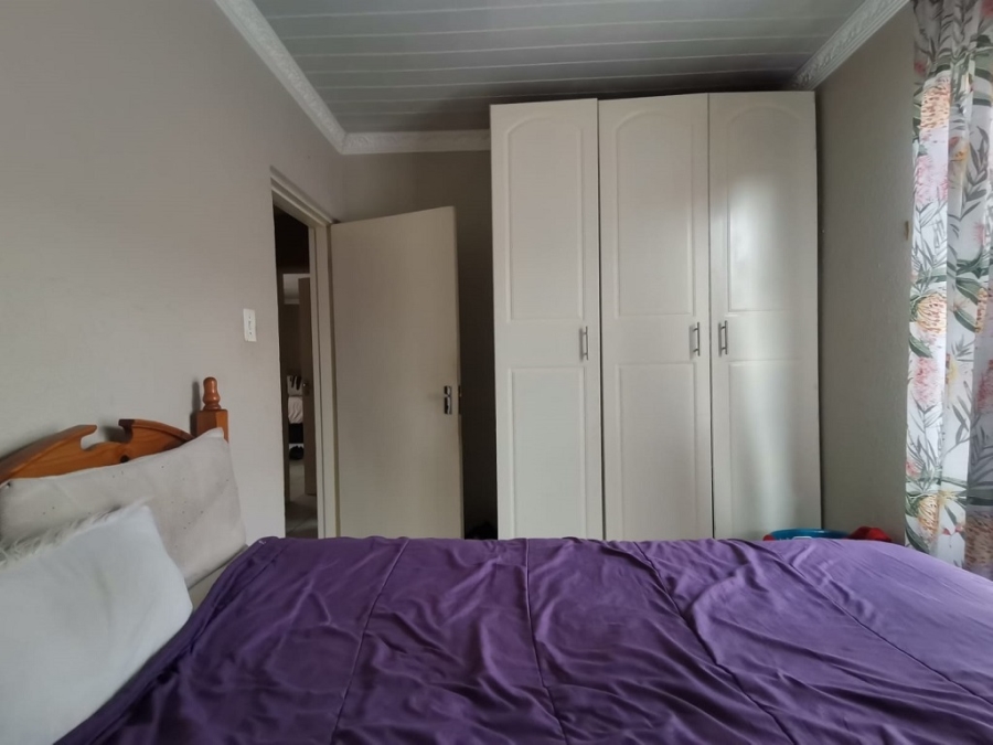 5 Bedroom Property for Sale in Ormonde Gauteng