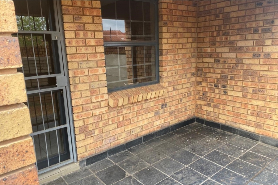 To Let 2 Bedroom Property for Rent in Montana Gauteng