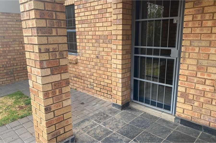 To Let 2 Bedroom Property for Rent in Montana Gauteng