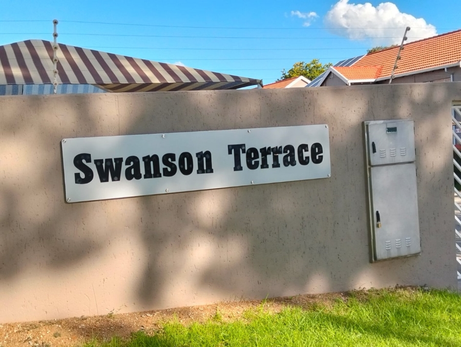 2 Bedroom Property for Sale in Brackendowns Gauteng