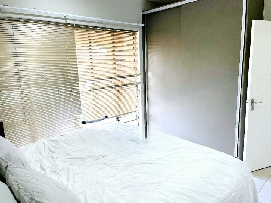 2 Bedroom Property for Sale in Die Hoewes Gauteng