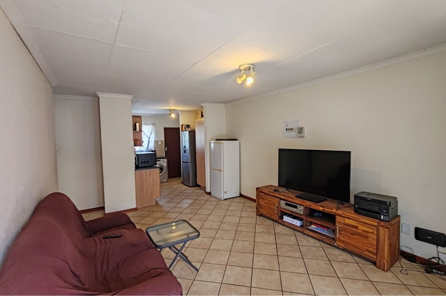 2 Bedroom Property for Sale in Vorna Valley Gauteng