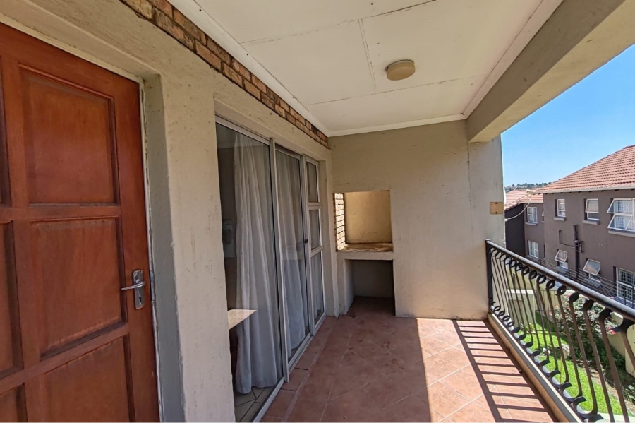 2 Bedroom Property for Sale in Vorna Valley Gauteng