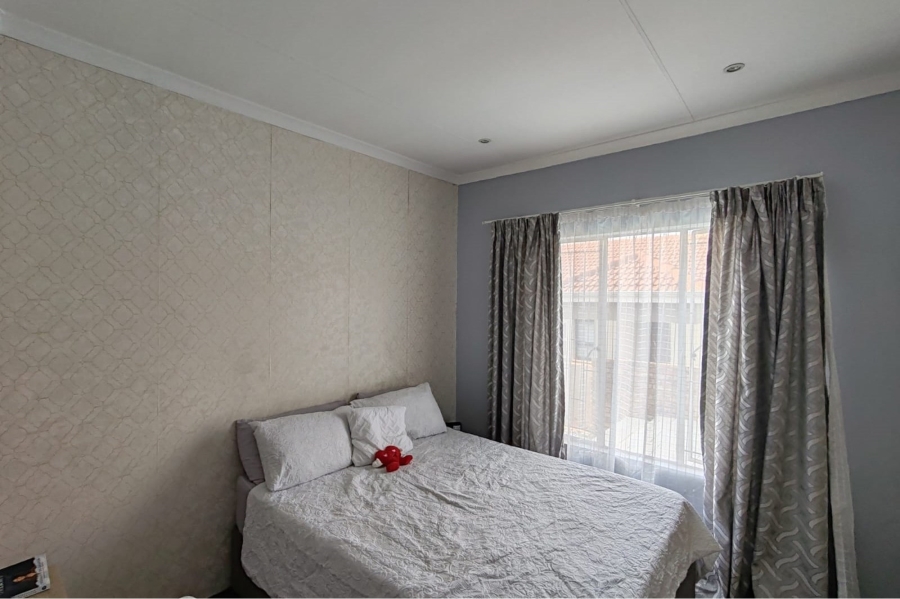 3 Bedroom Property for Sale in Sundowner Gauteng