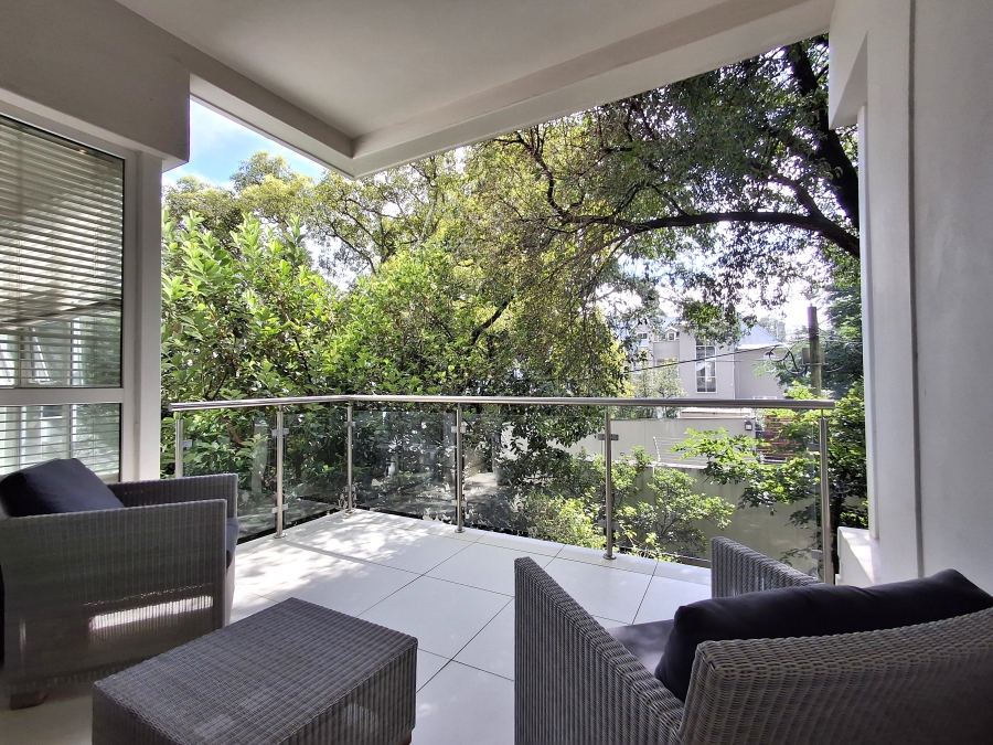 2 Bedroom Property for Sale in Dunkeld West Gauteng