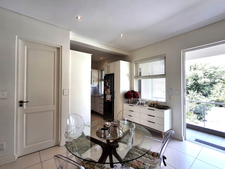 2 Bedroom Property for Sale in Dunkeld West Gauteng