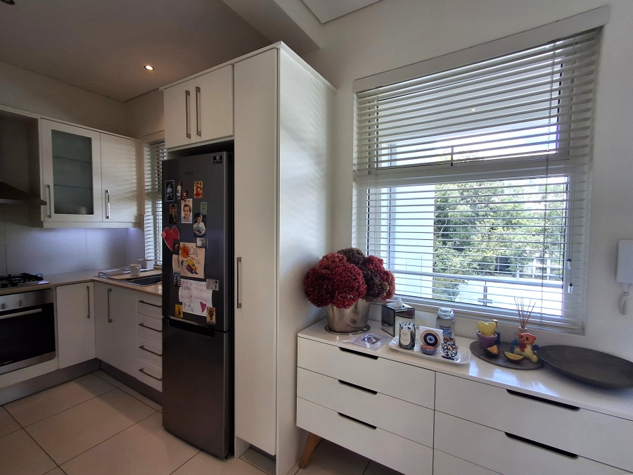 2 Bedroom Property for Sale in Dunkeld West Gauteng
