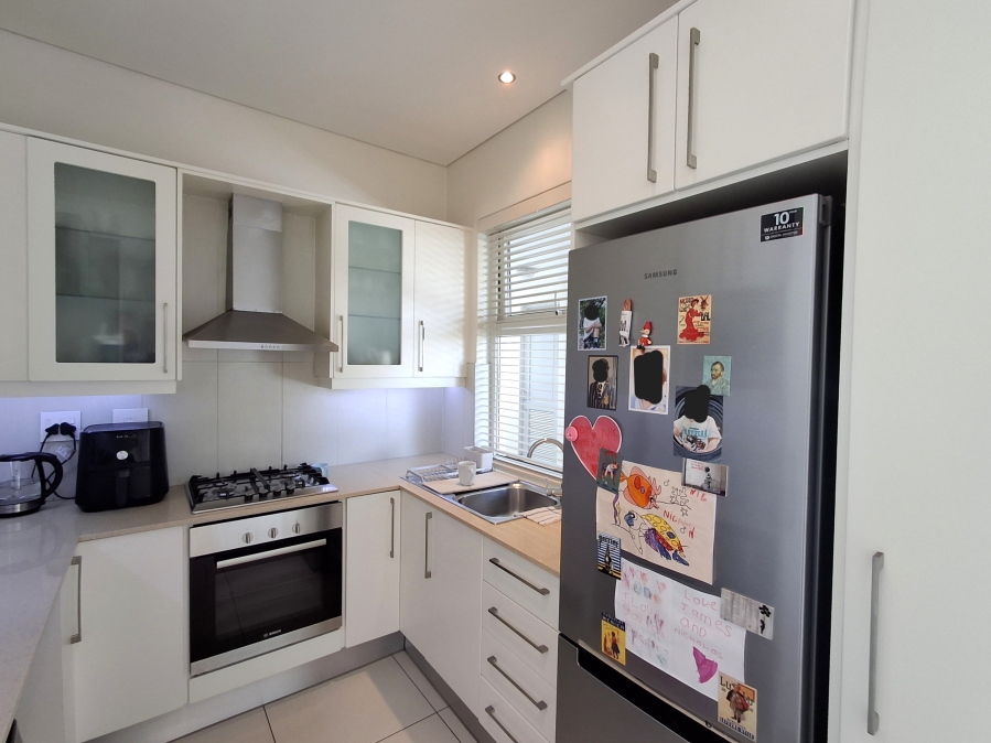 2 Bedroom Property for Sale in Dunkeld West Gauteng