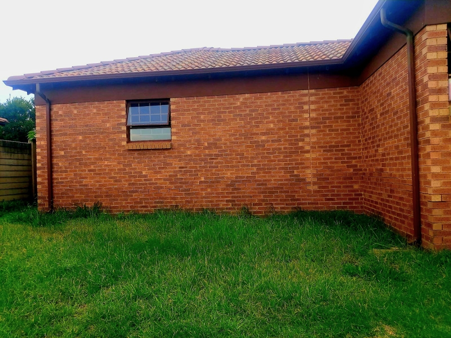 3 Bedroom Property for Sale in Thatch Hill Estate Gauteng