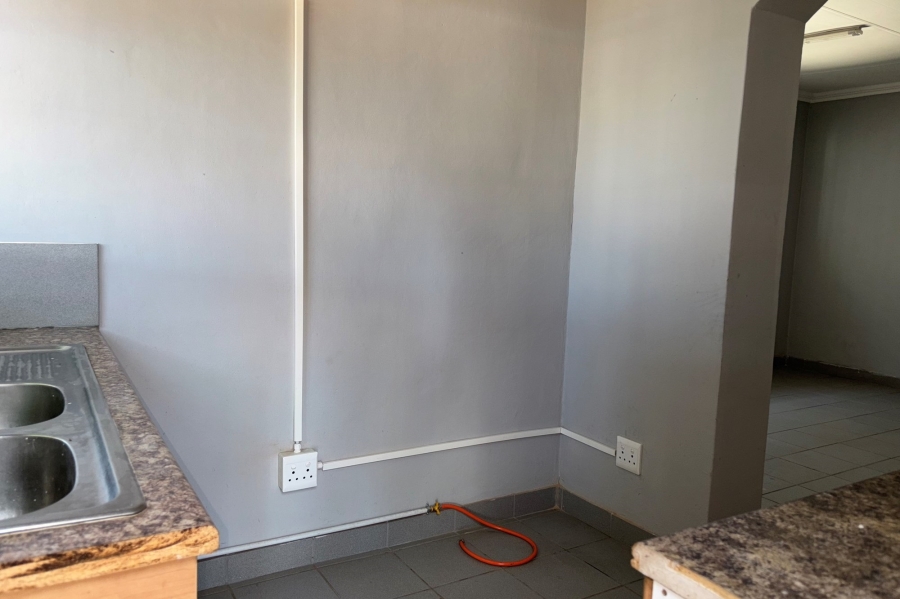 To Let 2 Bedroom Property for Rent in Primrose Gauteng