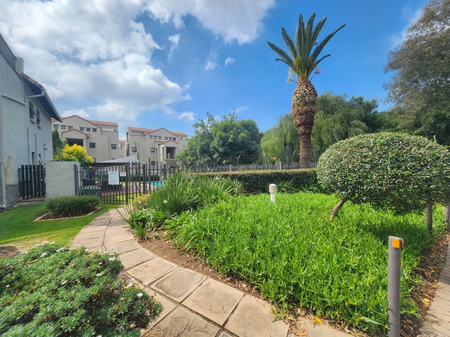 2 Bedroom Property for Sale in Paulshof Gauteng