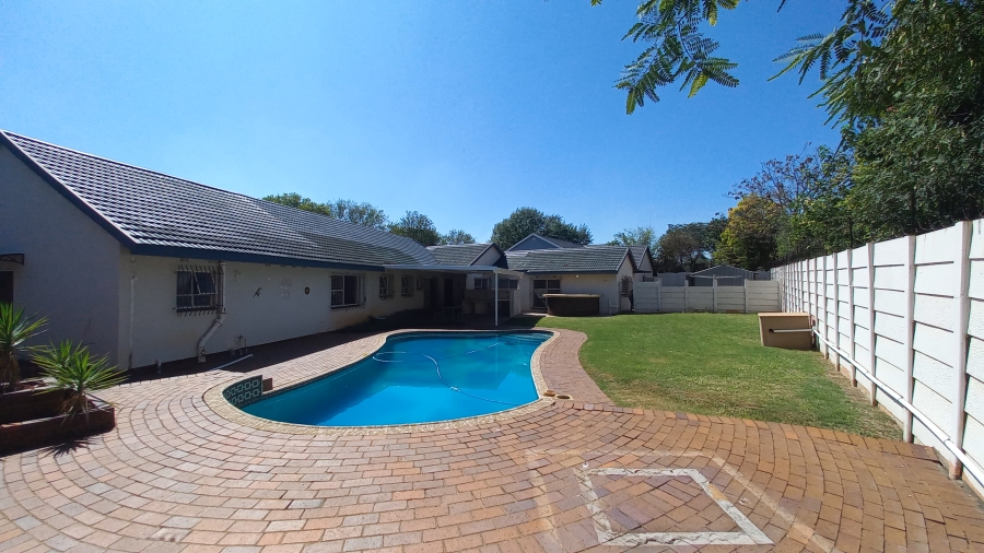 4 Bedroom Property for Sale in Libradene Gauteng