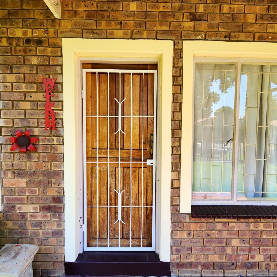 3 Bedroom Property for Sale in Bester Gauteng