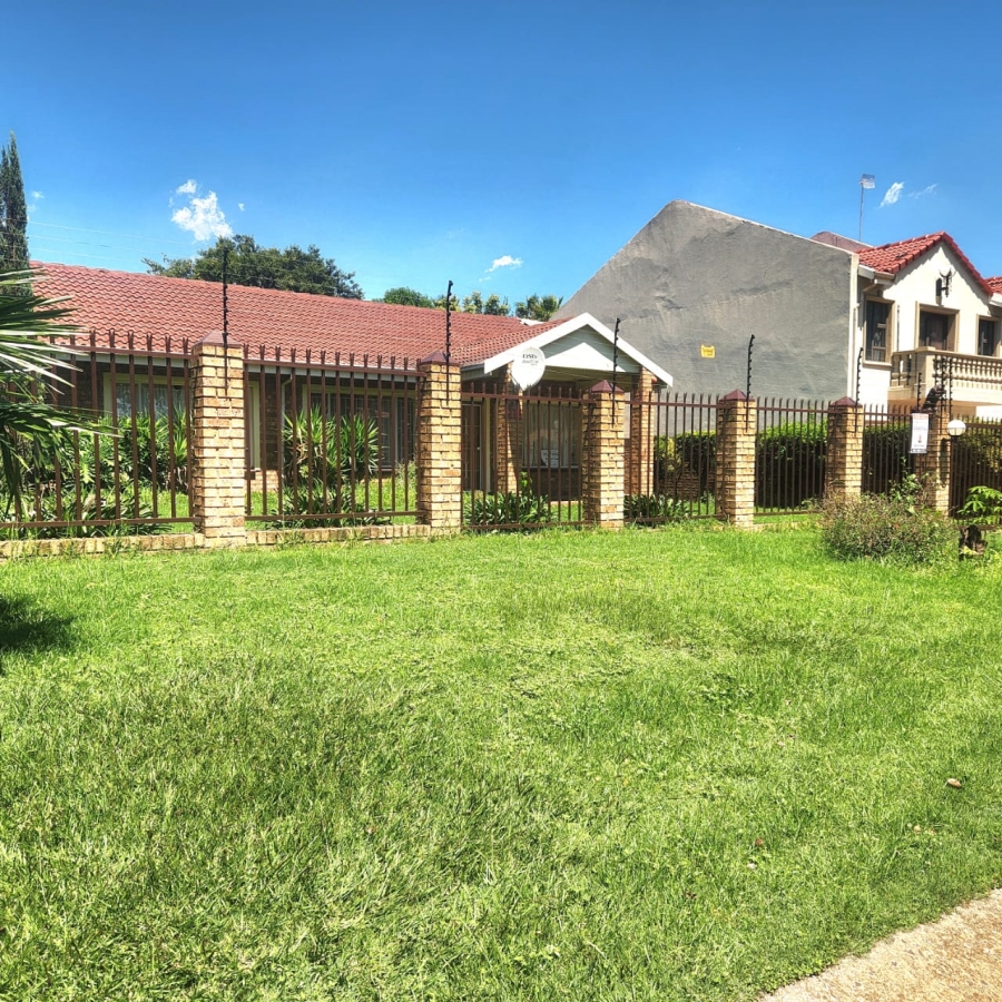 3 Bedroom Property for Sale in Bester Gauteng