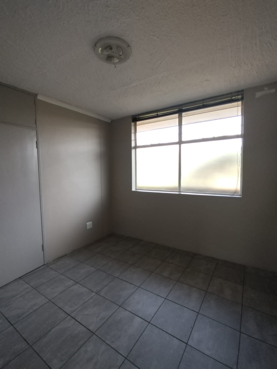 To Let 3 Bedroom Property for Rent in Sinoville Gauteng