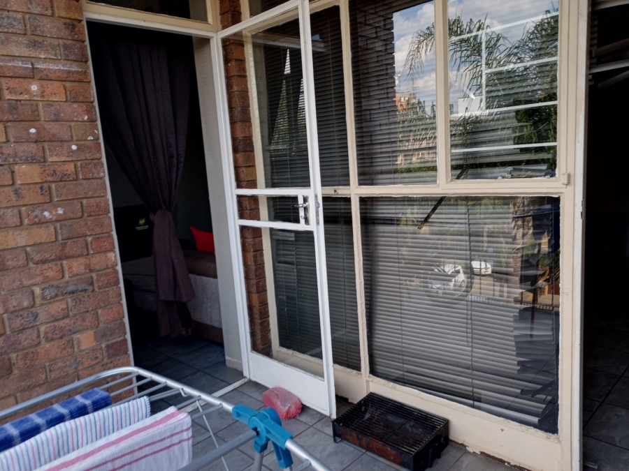 To Let 3 Bedroom Property for Rent in Sinoville Gauteng