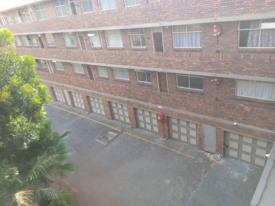 To Let 3 Bedroom Property for Rent in Sinoville Gauteng