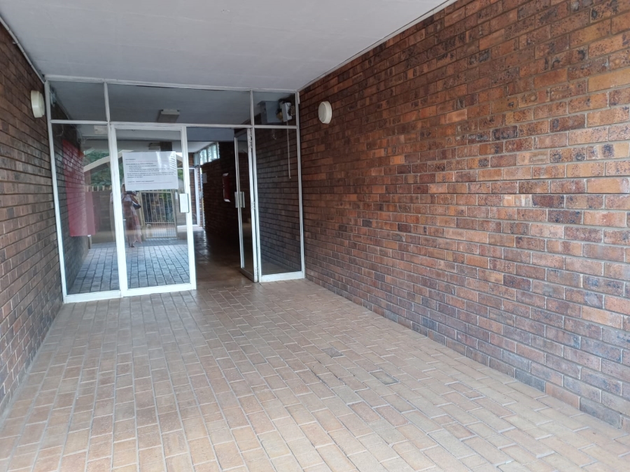 To Let 3 Bedroom Property for Rent in Sinoville Gauteng