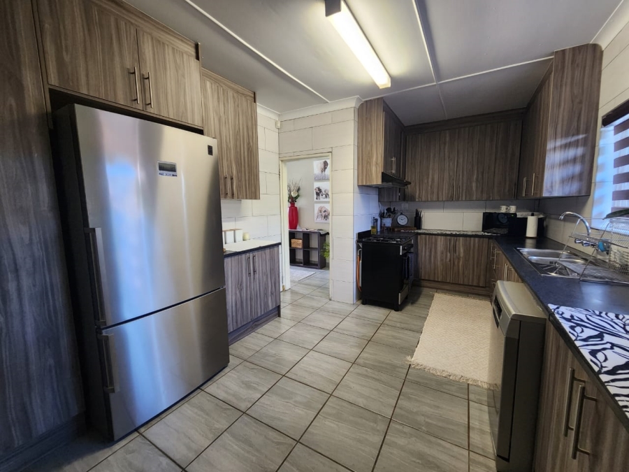3 Bedroom Property for Sale in Arcon Park Gauteng