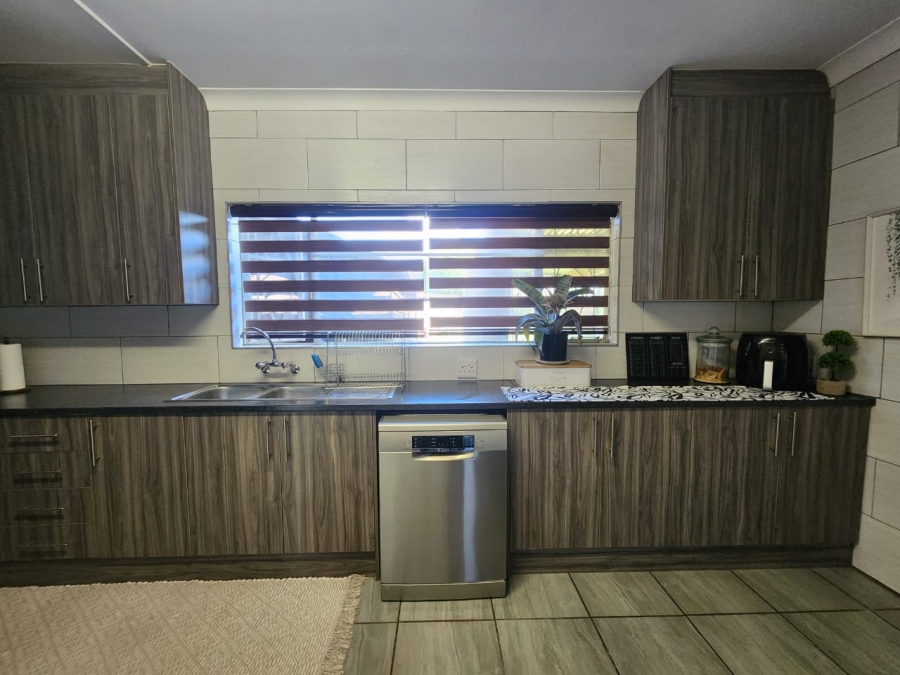 3 Bedroom Property for Sale in Arcon Park Gauteng