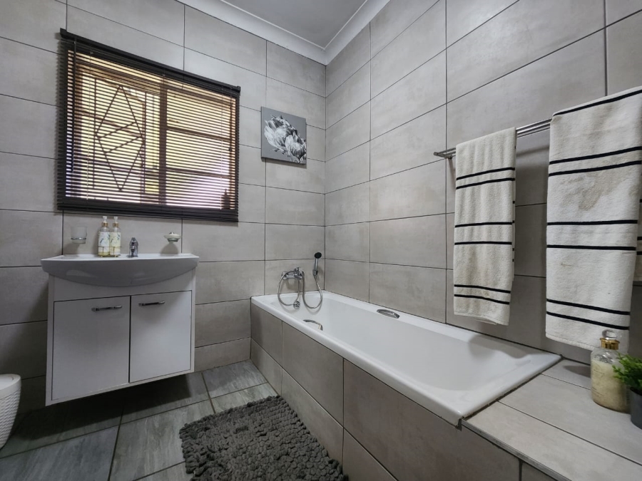 3 Bedroom Property for Sale in Arcon Park Gauteng