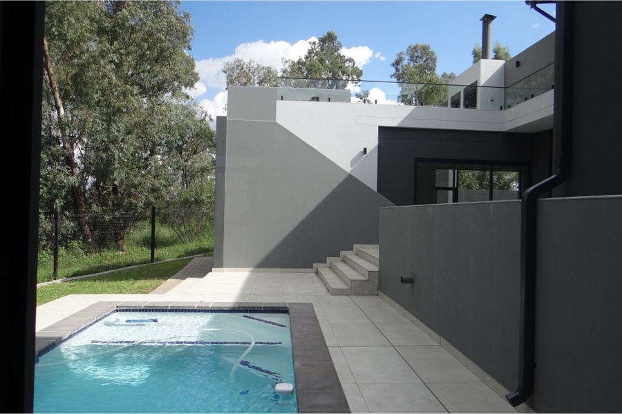 5 Bedroom Property for Sale in Midstream Ridge Gauteng