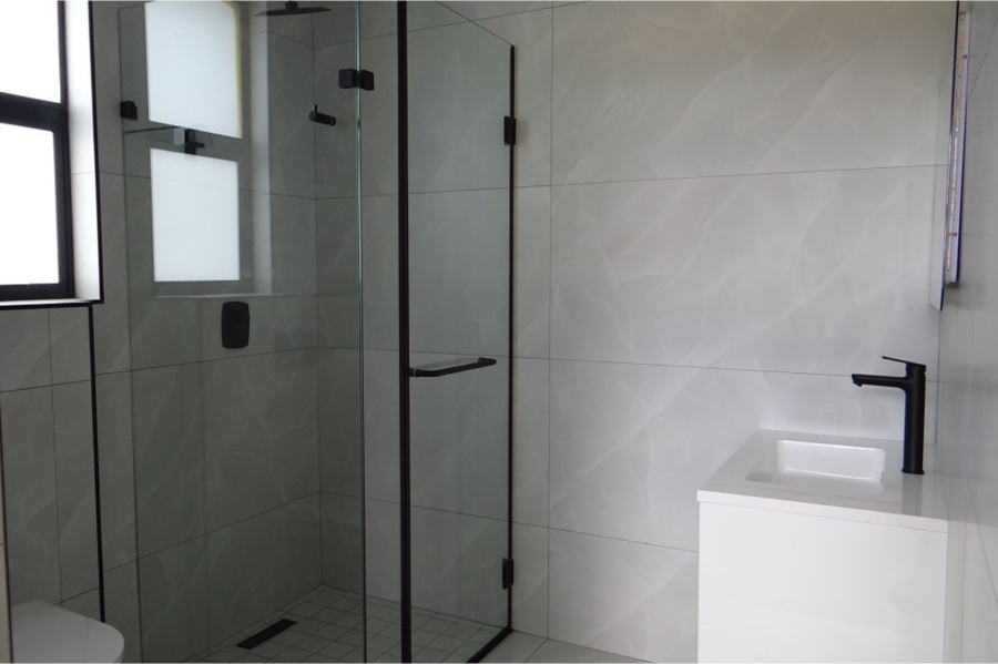 5 Bedroom Property for Sale in Midstream Ridge Gauteng