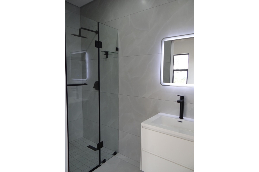 5 Bedroom Property for Sale in Midstream Ridge Gauteng