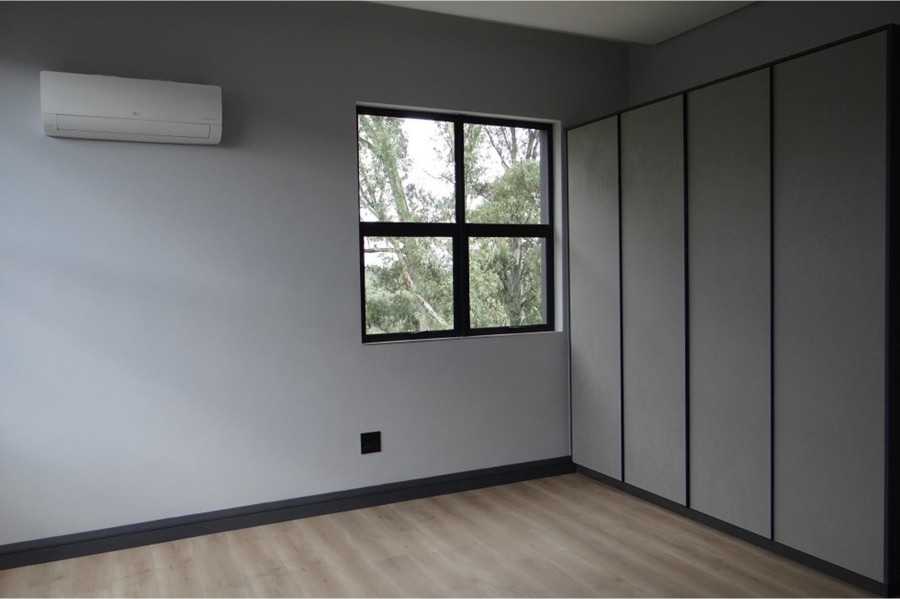 5 Bedroom Property for Sale in Midstream Ridge Gauteng