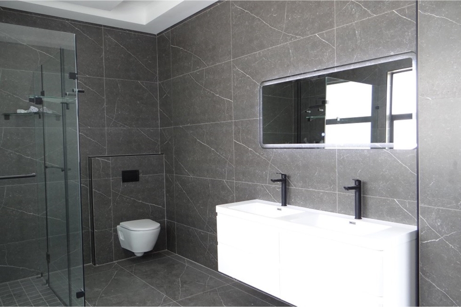 5 Bedroom Property for Sale in Midstream Ridge Gauteng