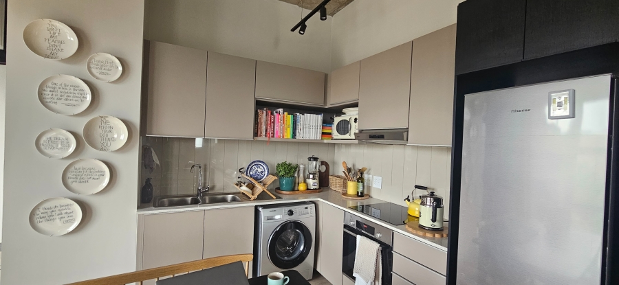 1 Bedroom Property for Sale in Sandown Gauteng