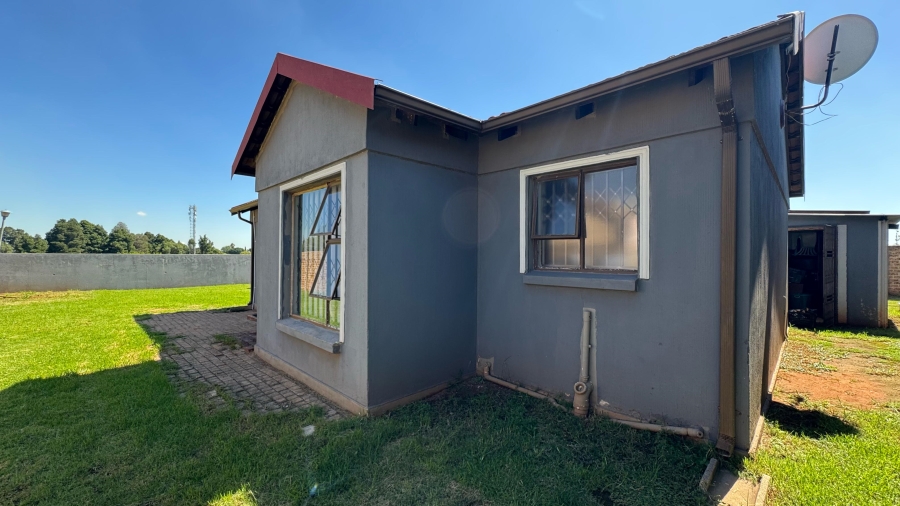 3 Bedroom Property for Sale in Crystal Park Gauteng